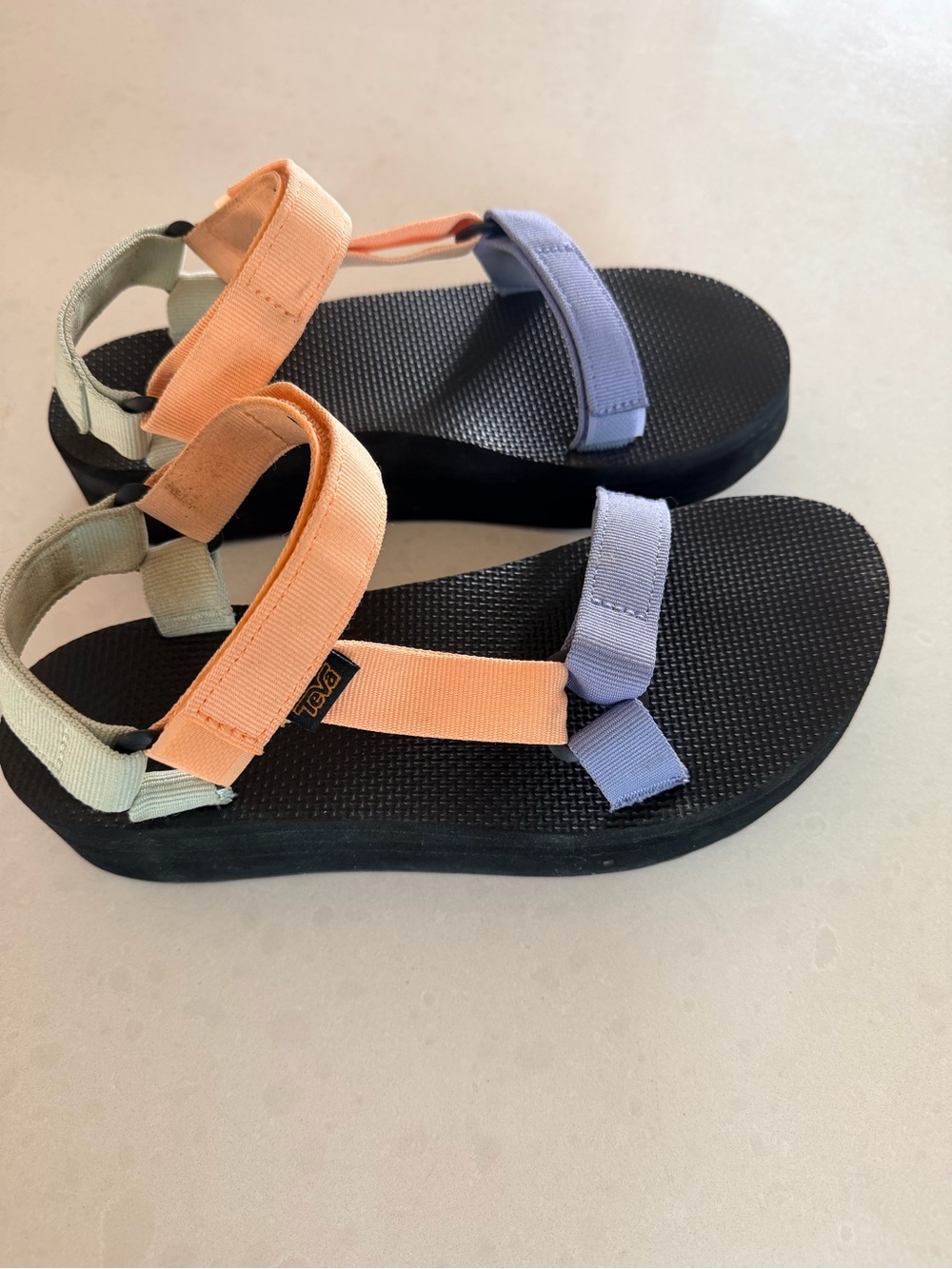 Teva - Flatform Universal in Sherbert Multi